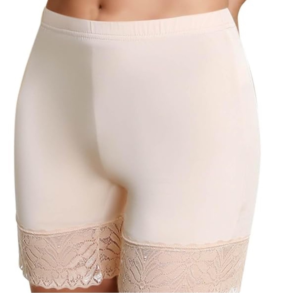 Nancy Ganz Women's Cream Lace Trim body slimmers Size L
